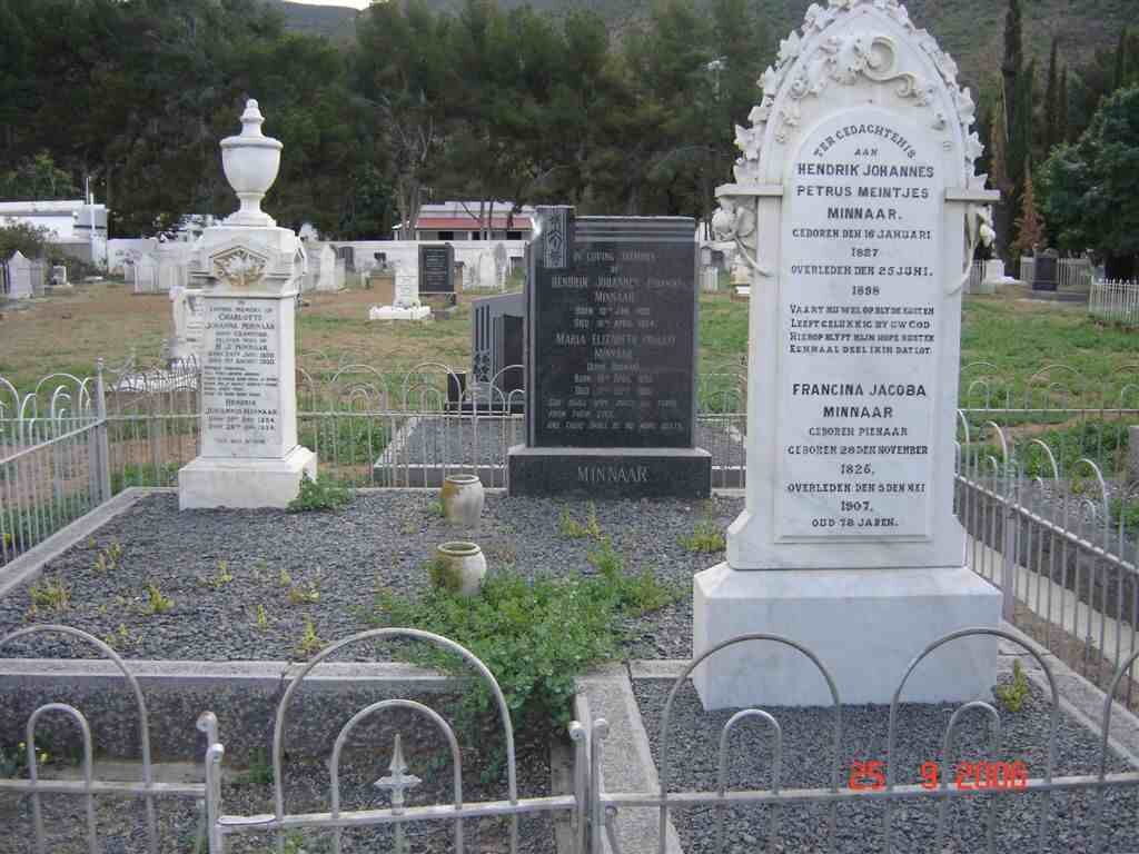MINNAAR Family Gravestone