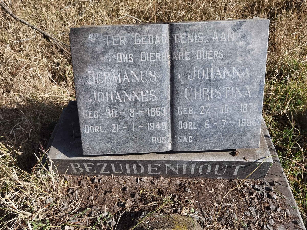 BEZUIDENHOUT Hermanus Johannes 1863-1949 &amp; Johanna Christina 1878-1956