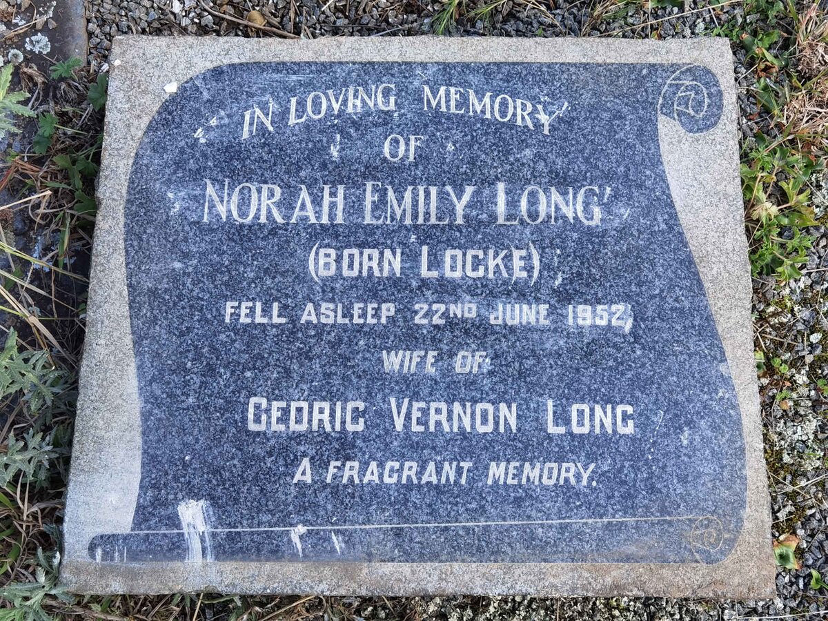 LONG Norah Emily nee LOCKE -1952