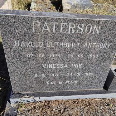 PATERSON Harold Cuthbert Anthony 1924-1989 :: PATERSON Vinessa Iris 1976-1993