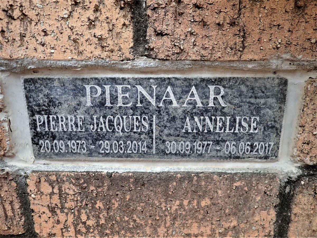 PIENAAR Pierre Jacques 1973-2014 &amp; Annelise 1977-2017