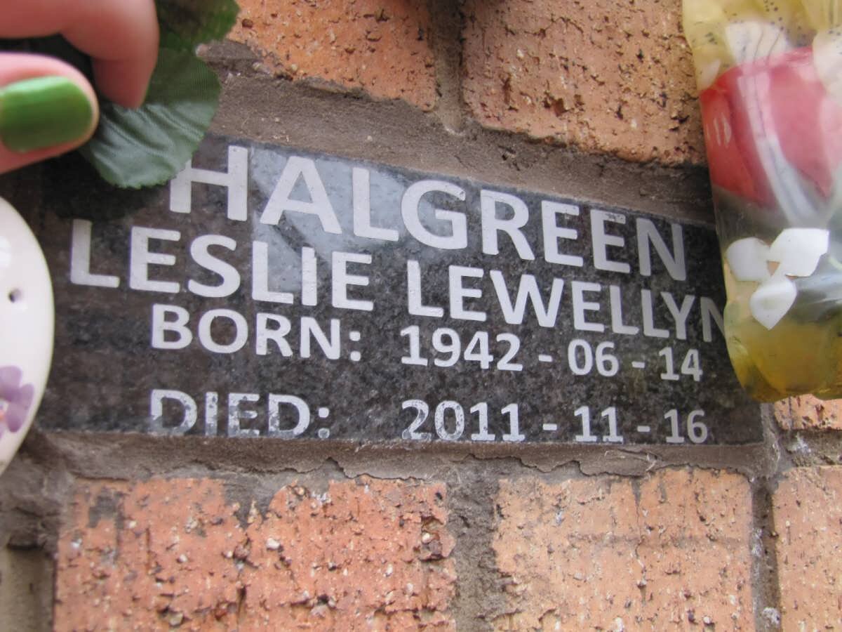HALGREEN Leslie Lewellyn 1942-2011