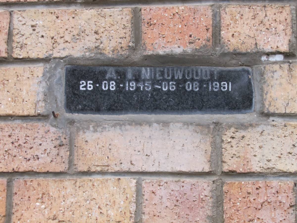 NIEUWOUDT A.I. 1945-1991