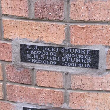 STUMKE E.H.S. 1922-2001 &amp; C.J. 1922-2001