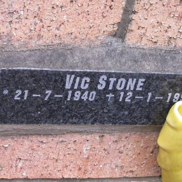 STONE Vic 1940-1998
