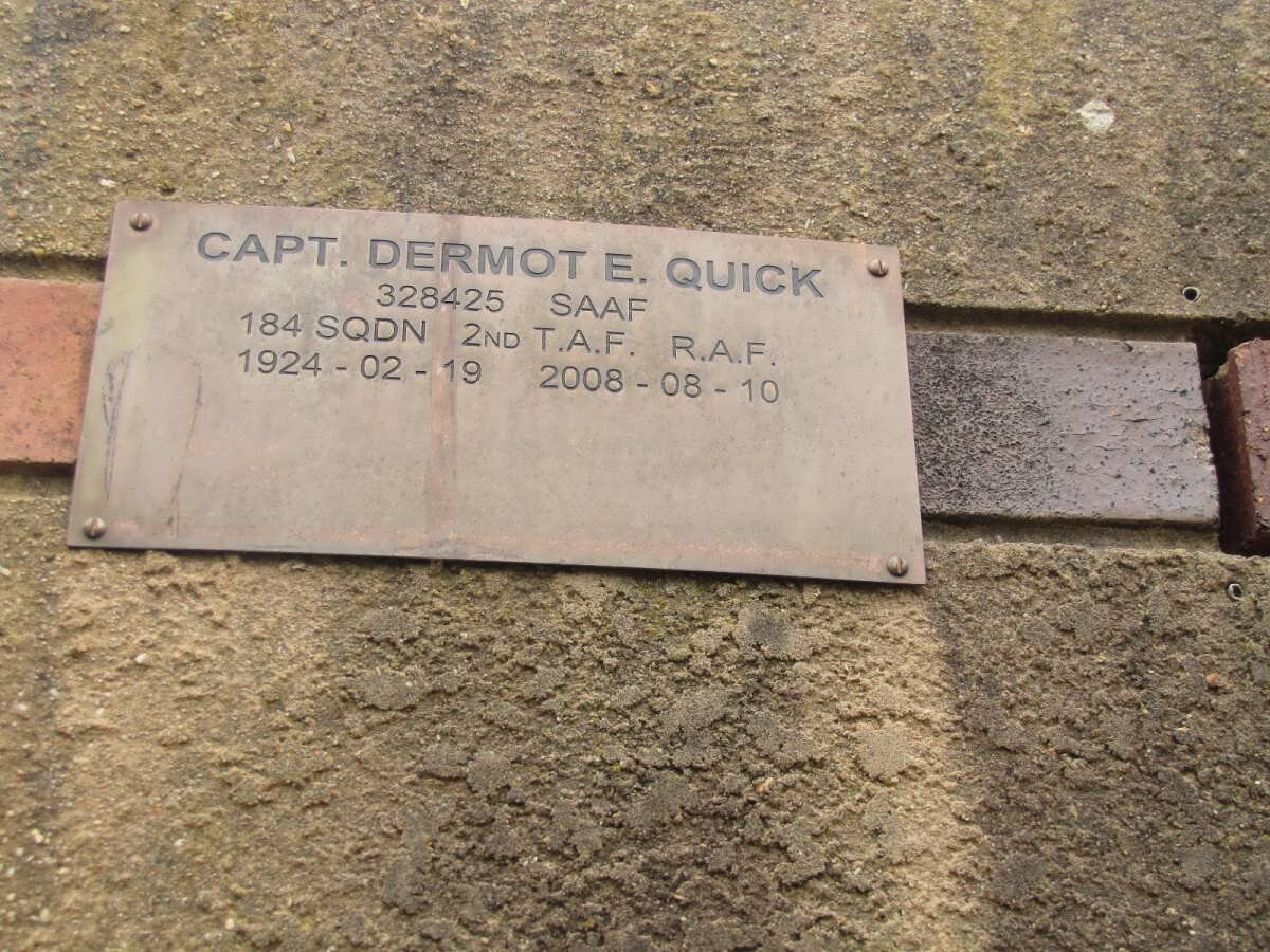 QUICK Dermot E. 1924-2008