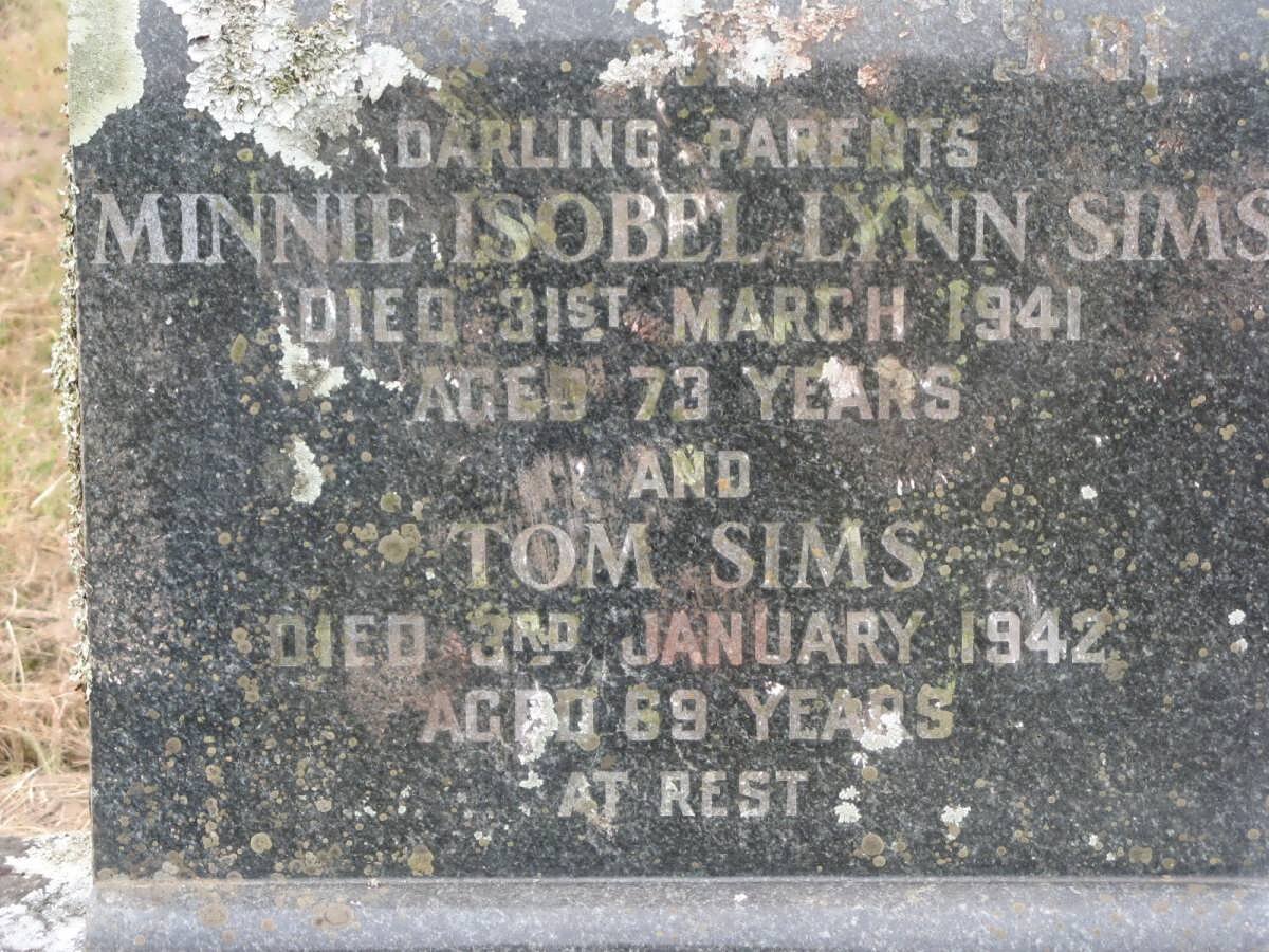 SIMS Tom -1942 &amp; Minnie Isobel Lynn -1941