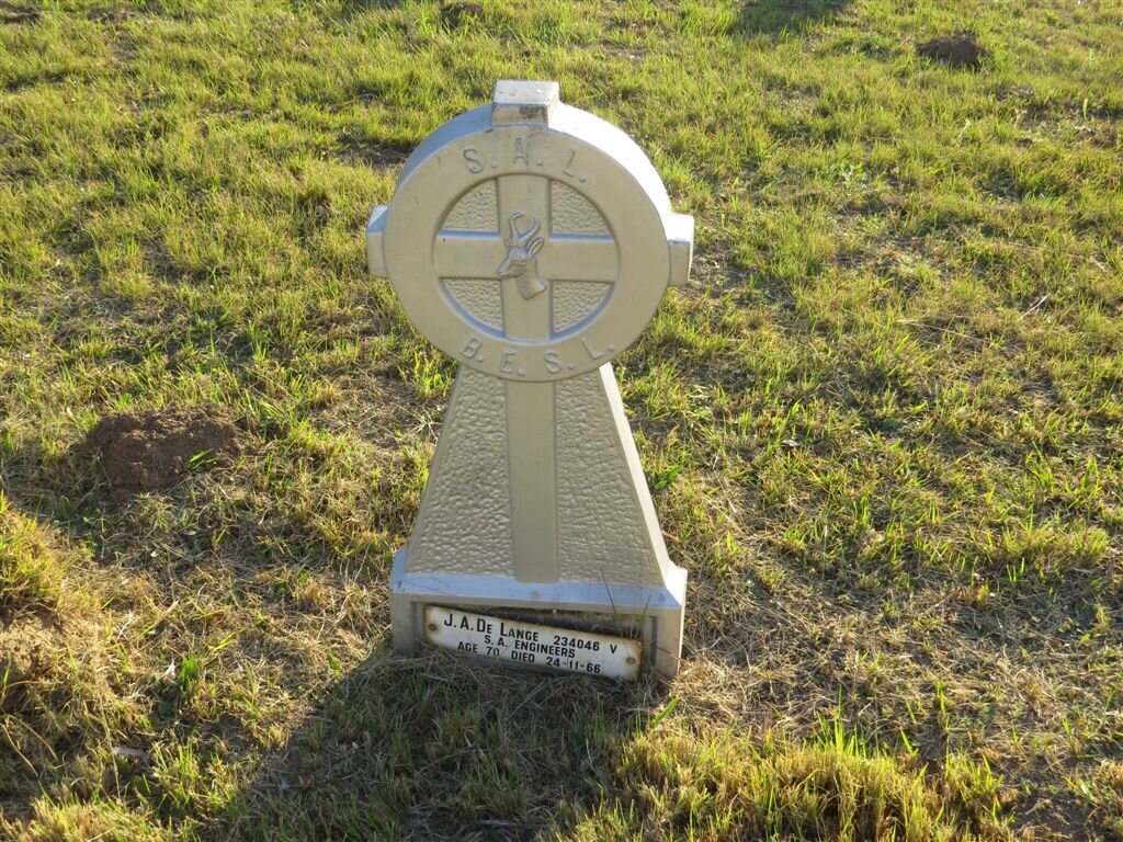 LANGE J.A., de -1966