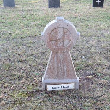 P - Vanne :: Surnames - P