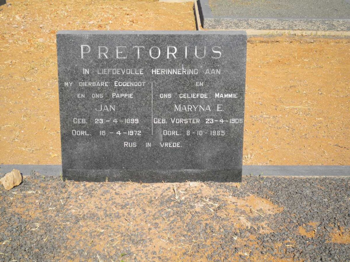 PRETORIUS Jan 1899-1972 &amp; Maryna E. VORSTER 1905-1985