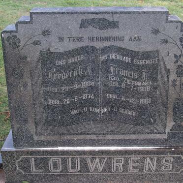 Eastern Cape, HUMANSDORP district, Honeyville, Dieprivier 301, farm cemetery