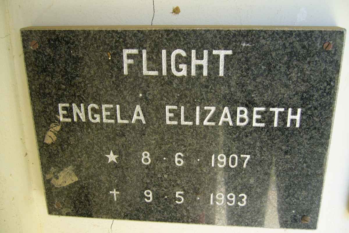 FLIGHT Engela Elizabeth 1907-1993 (Muur)