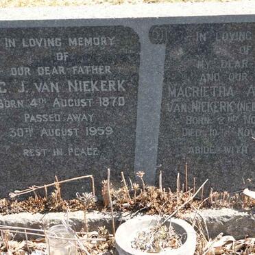 NIEKERK C.J., van 1870-1959 &amp; Magrietha Adriana MEYER 1879-1954