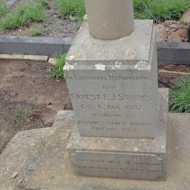 SQUIRES Ernest E.J. 1887-1921 &amp; Maggel Maria BOTHA -1961