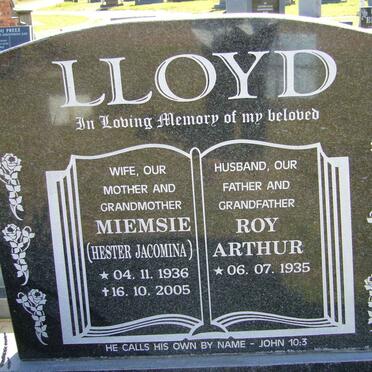 LLOYD Roy Arthur 1935- &amp; Hester Jacomina 1936-2005