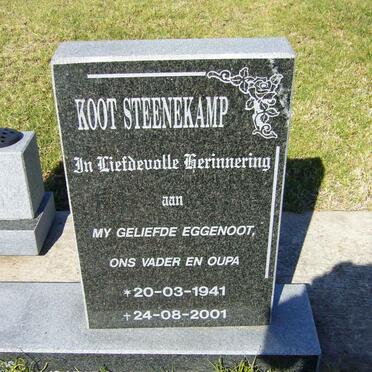 STEENEKAMP Koot 1941-2001