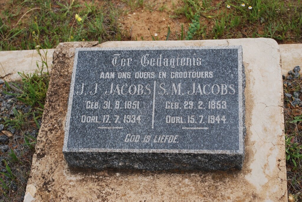 JACOBS J.J. 1851-1934 &amp; S.M. 1853-1944