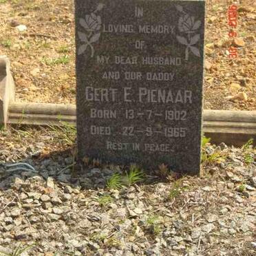 PIENAAR Gert E. 1902-1965