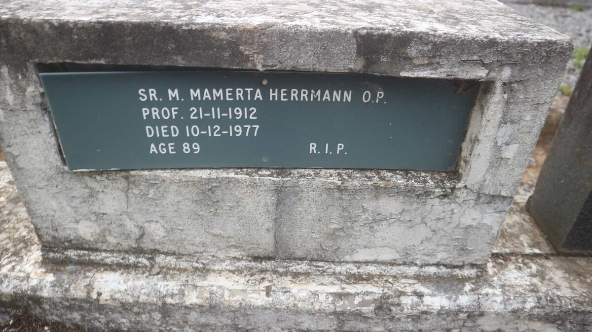 HERRMANN Mamerta -1977