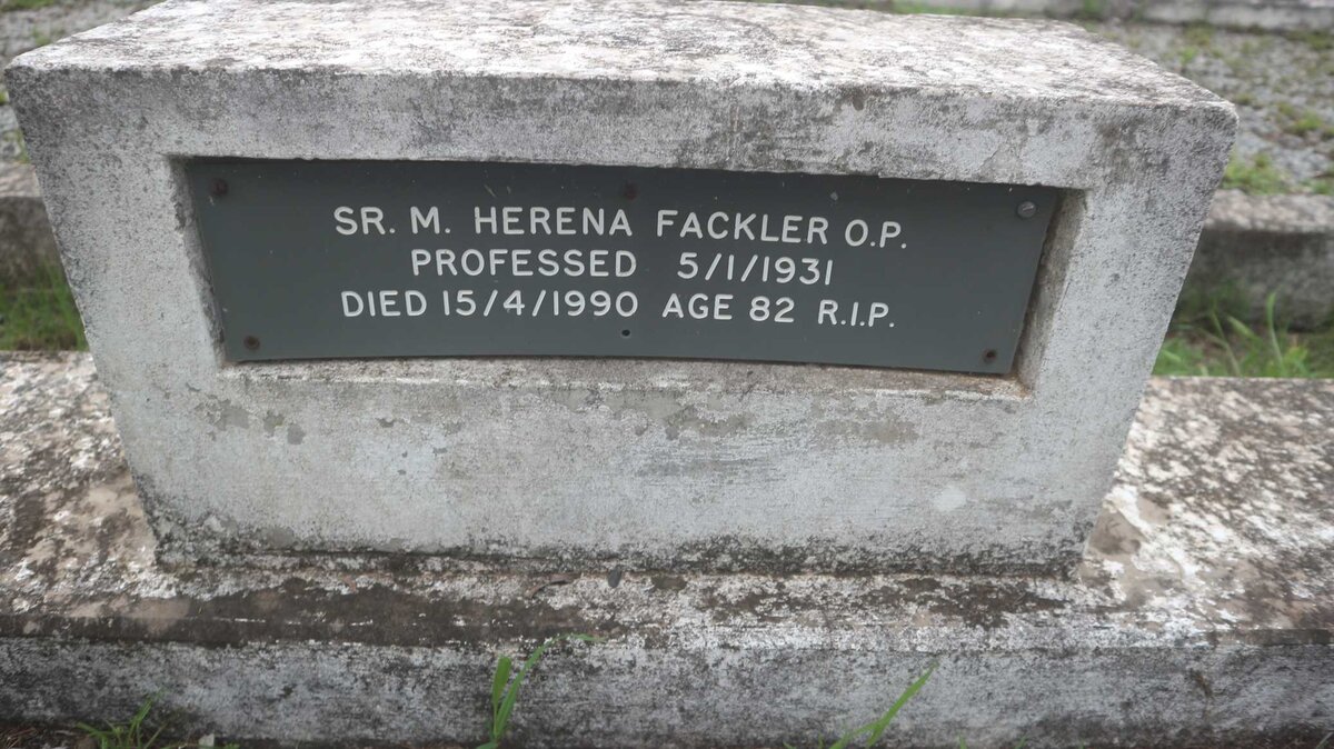 FACKLER Herena -1990