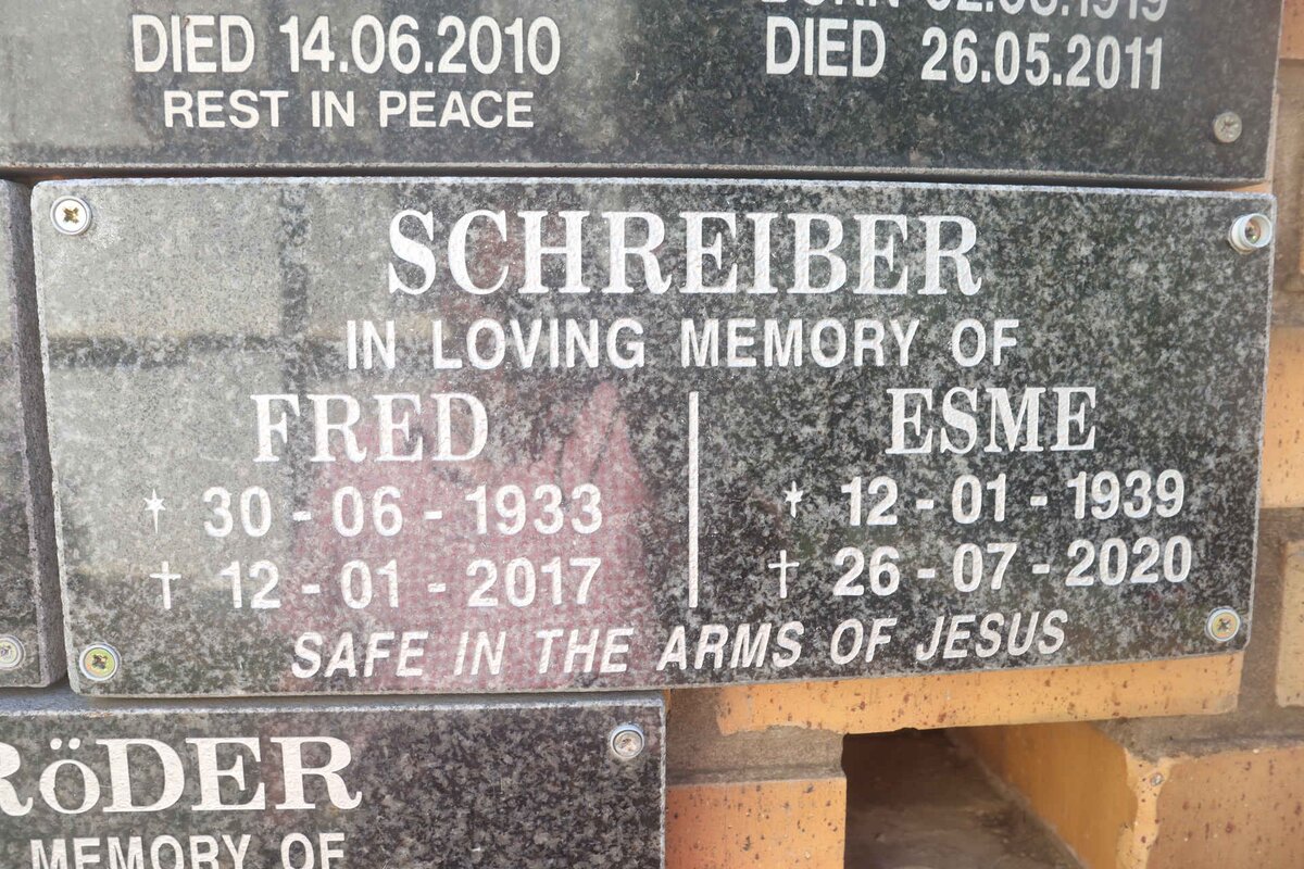 SCHREIBER Fred 1933-2017 &amp; Esme 1939-2020