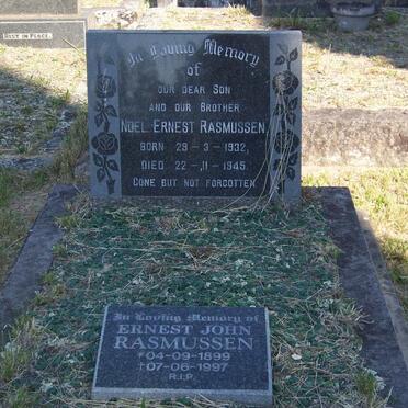 RASMUSSEN Noel Ernest 1932-1945 :: RASMUSSEN Ernest John 1899-1997