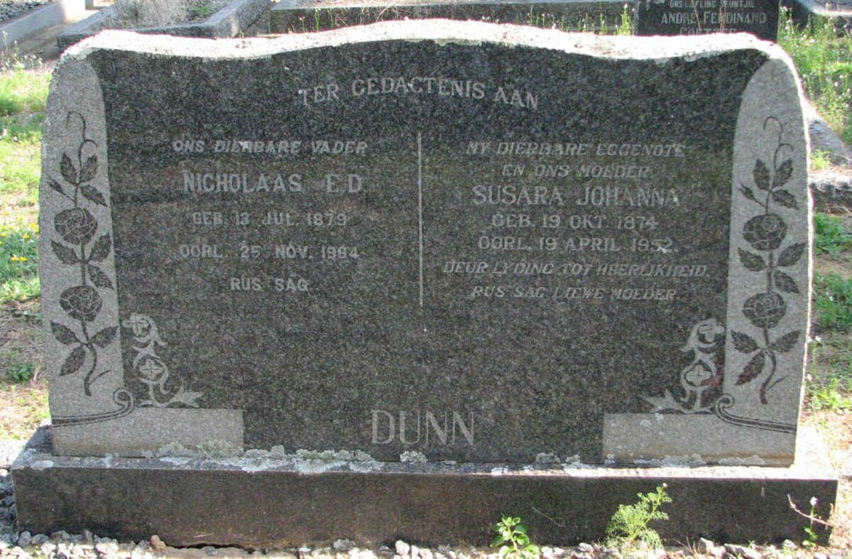 DUNN Nicolaas E.D. 1879-1984 &amp; Susara Johanna 1874-1952