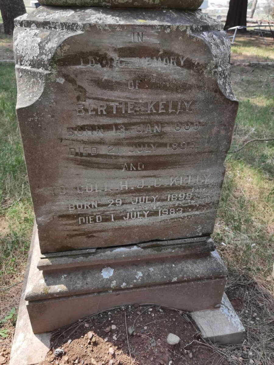 KELLY H.J.C. 1898-1983 :: KELLY Bertie 1880-1893