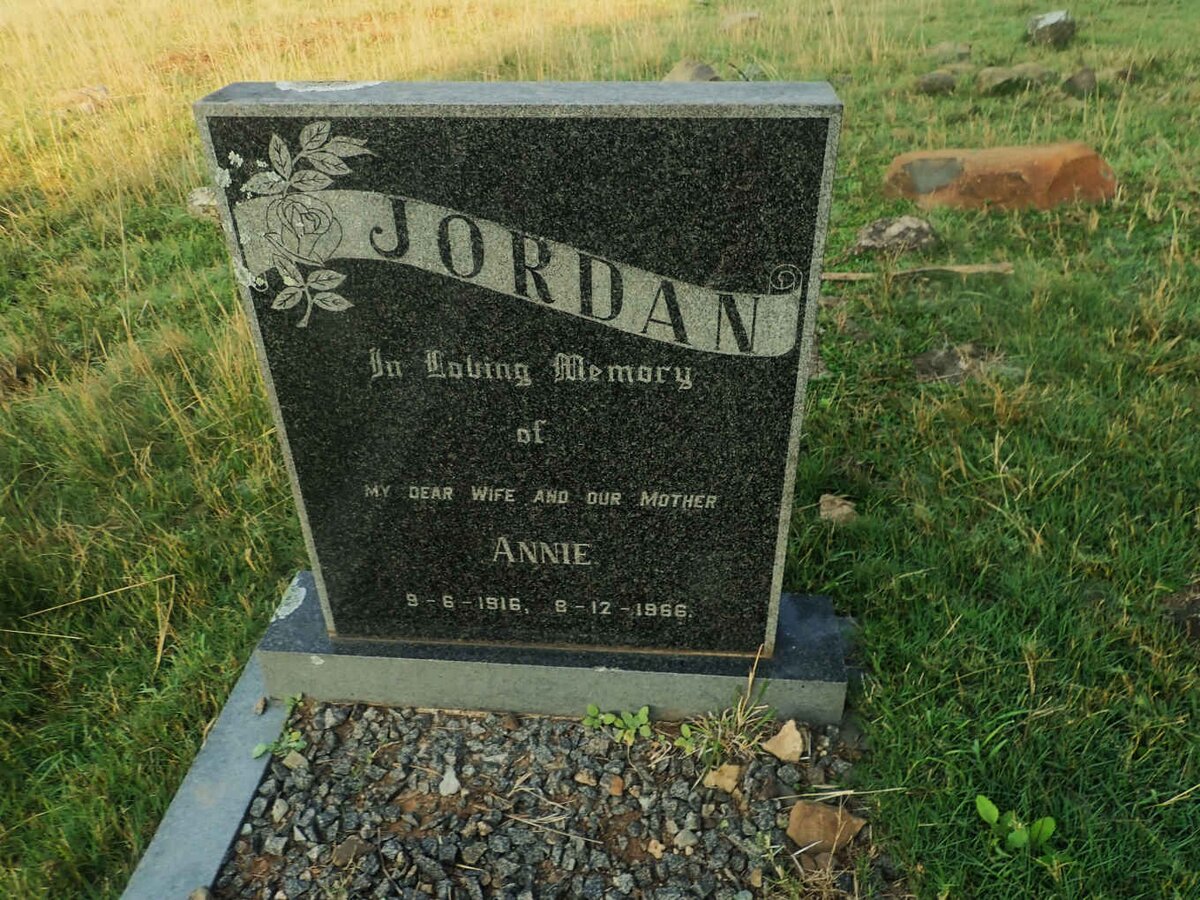 JORDAN Annie 1916-1966