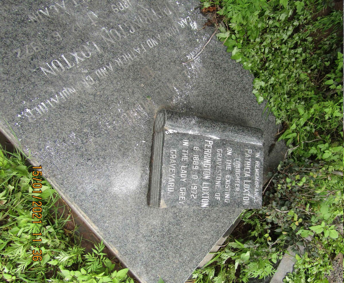 LOXTON Perrington 1889-1972 :: LOXTON Patricia