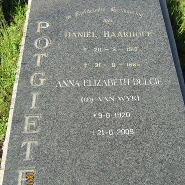 POTGIETER Daniel Haarhoff 1918-1985 &amp; Anna Elizabeth Dulcie VAN WYK 1920-2009