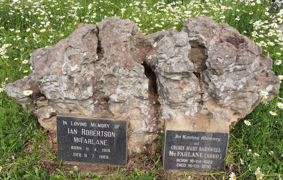 McFARLANE Ian Robertson 1919-1989 &amp; Cecily Mary Barnwell REED 1922-2010