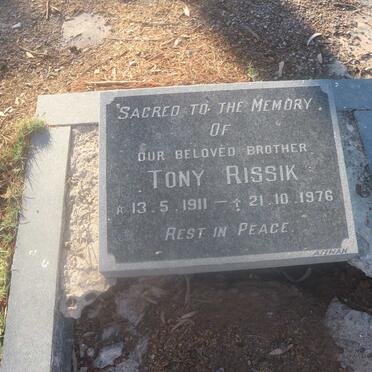 RISSIK Tony 1911-1976