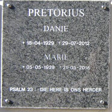 PRETORIUS Danie 1929-2012 &amp; Marie 1929-2016