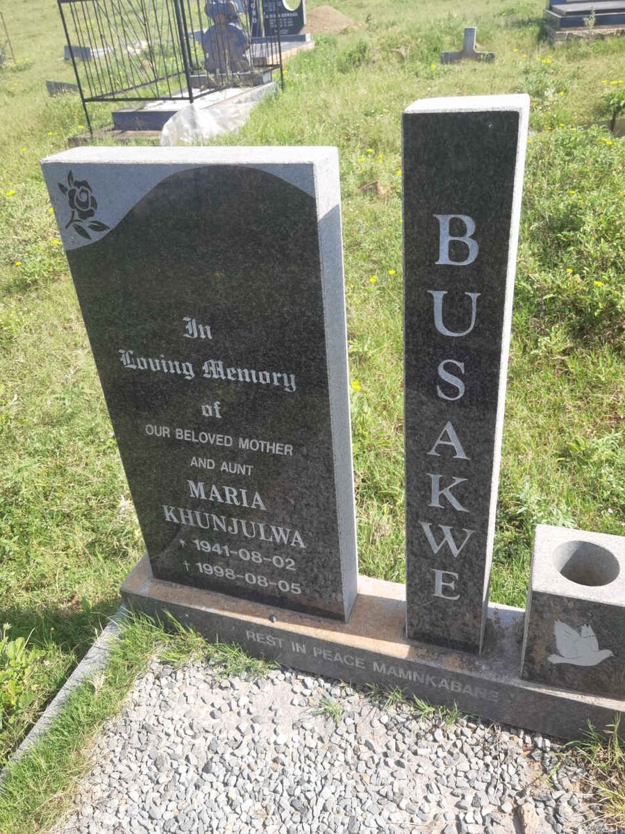 BUSAKWE Maria Khunjulwa 1941-1998