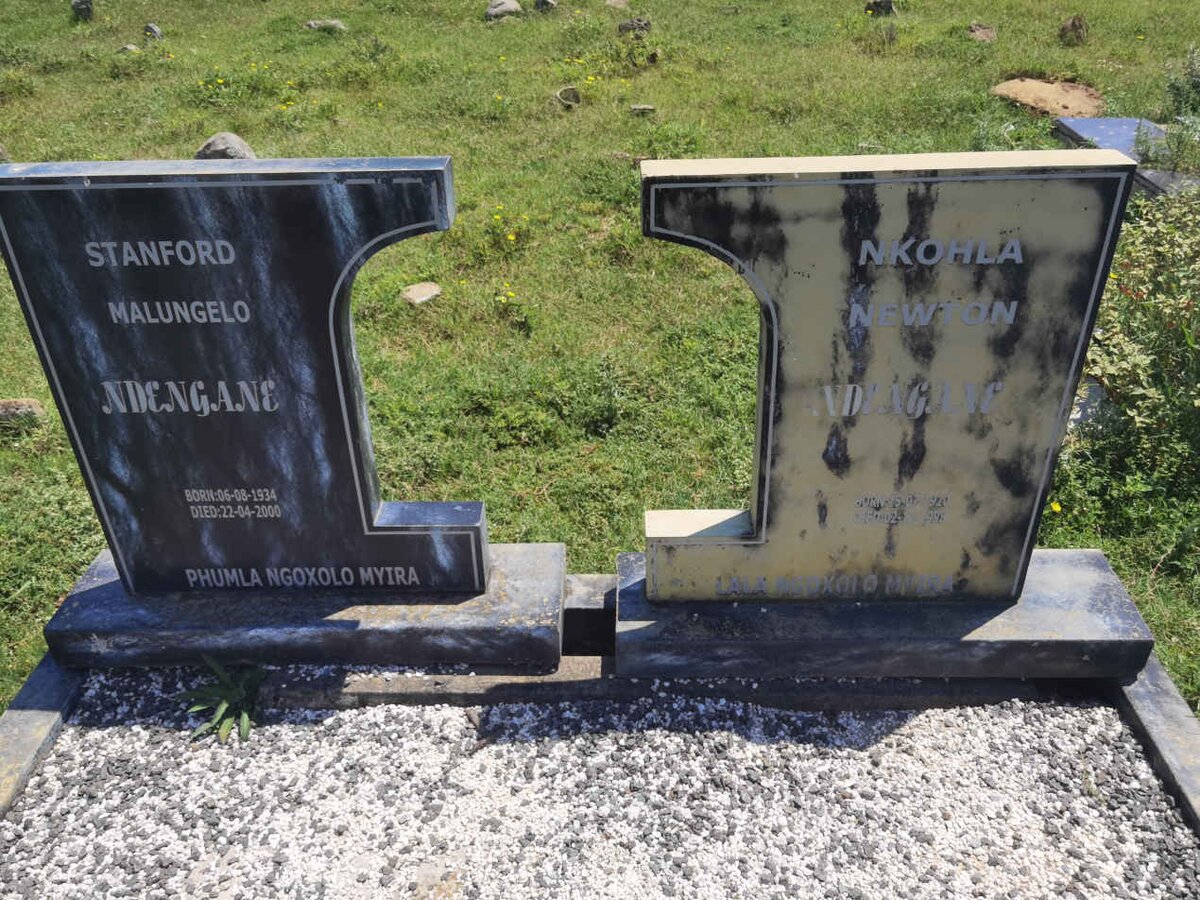 NDENGANE Nkohla Newton 1920-1998 :: NDENGANE Stanford Malungelo 1934-2000