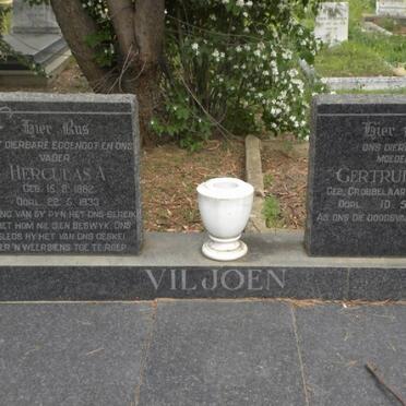 VILJOEN Herculas A. 1882-1933 &amp; Gertruida S. GROBBELAAR 1888-1966