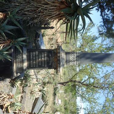 VOOGT Luitje Johanna Marie nee BEZUIDENHOUT 1862-1934