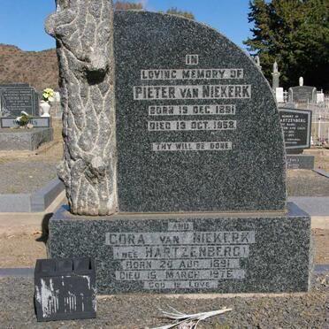 NIEKERK Pieter, van 1891-1958 &amp; Cora HARTZENBERG 1891-1976