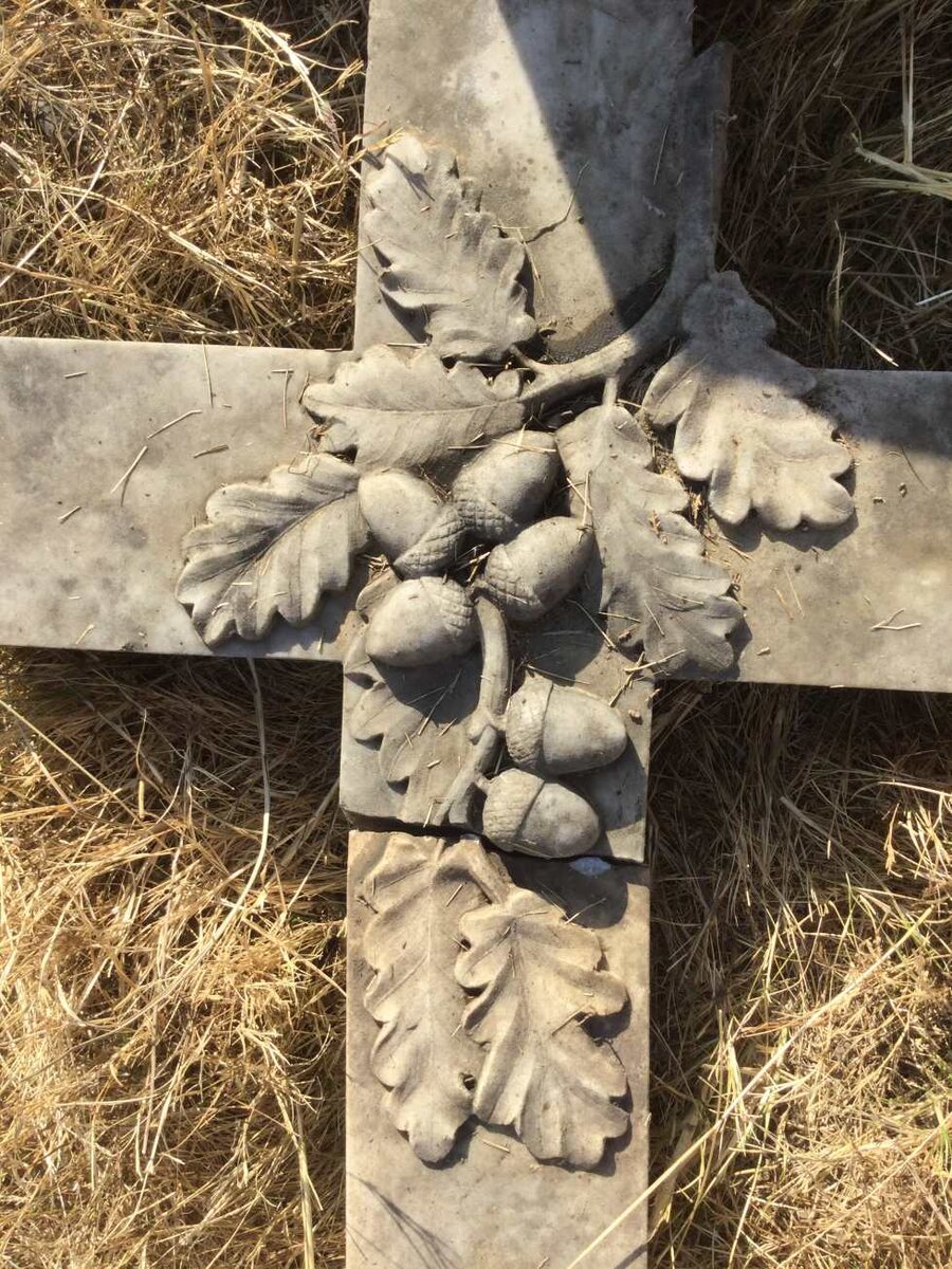 6. Stone carved acorns -detail