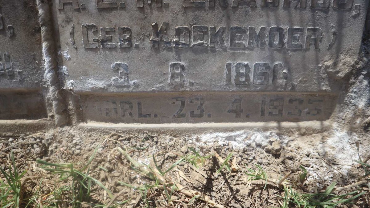 ERASMUS L.J. 1861-1935 &amp; A.E.M. KOEKEMOER 1860-1933