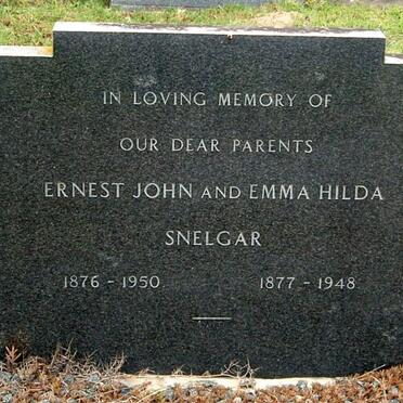 SNELGAR Ernest John 1876-1950 &amp; Emma Hilda 1877-1948