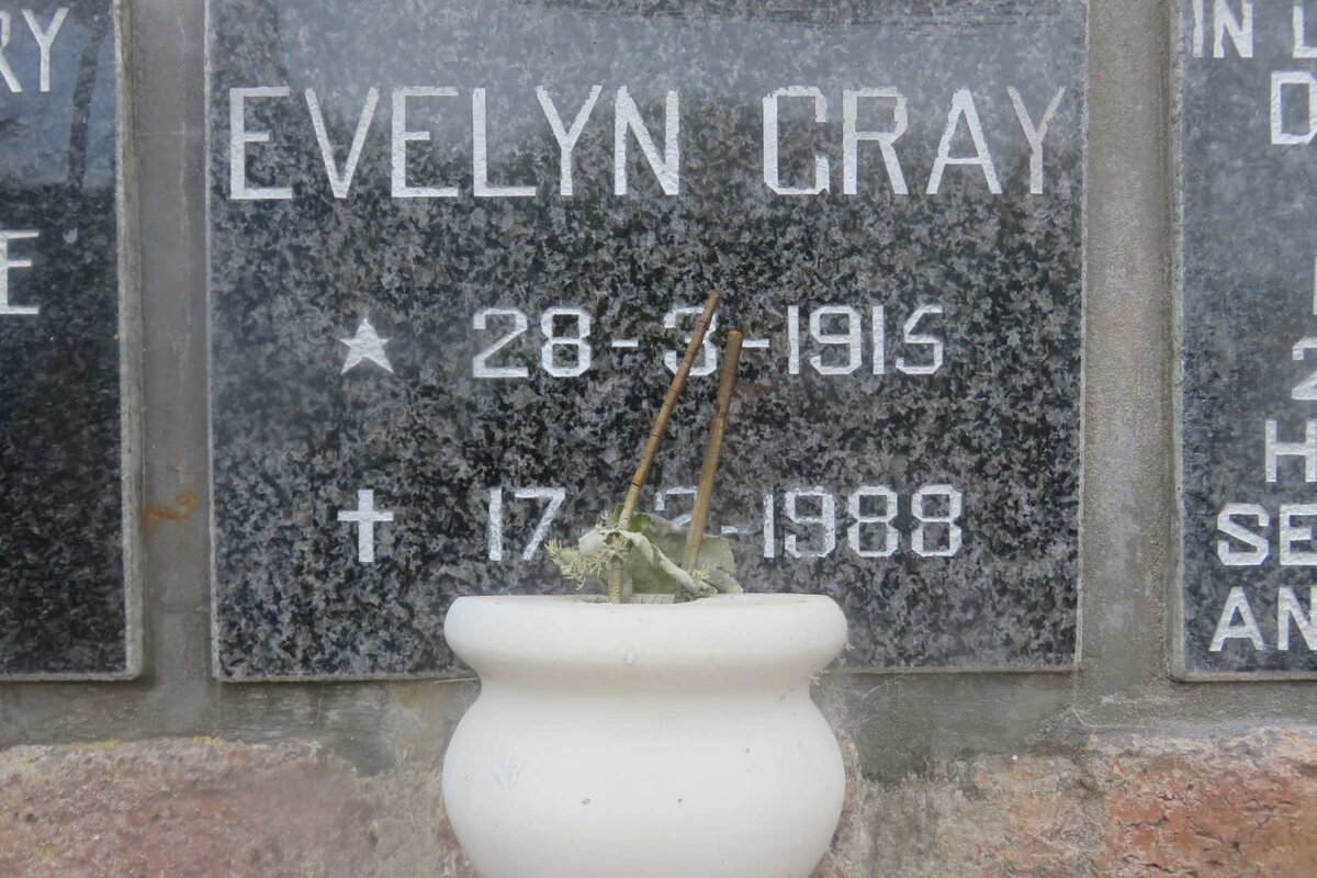 GRAY Evelyn 1915-1988