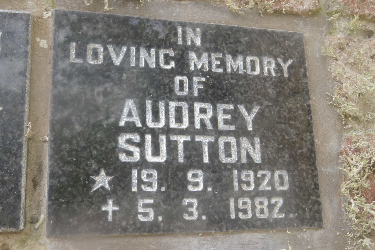 SUTTON Audrey 1920-1982