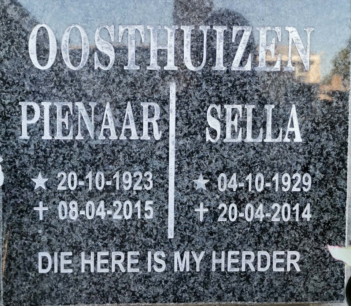 OOSTHUIZEN Pienaar 1923-2015 &amp; Sella 1929-2014