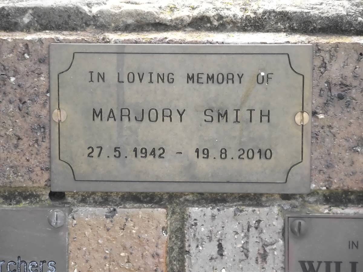 SMITH Marjory 1942-2010