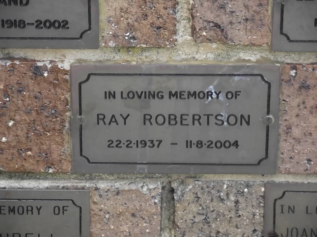 ROBERTSON Ray 1937-2004