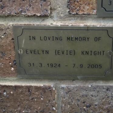 KNIGHT Evelyn 1924-2005
