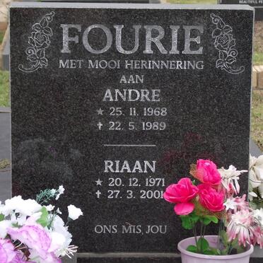 FOURIE Andre 1968-1989 :: FOURIE Riaan 1971-2001