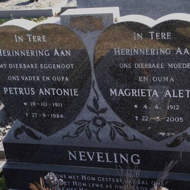 NEVELING Petrus Antonie 1911-1984 &amp; Magrieta Aletta 1912-2005